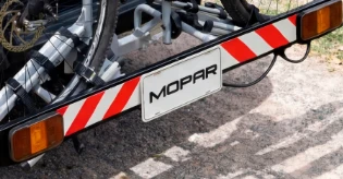 RÉGUA DE ILUMINAÇÃO PARA SUPORTE DE BIKE DE ENGATE